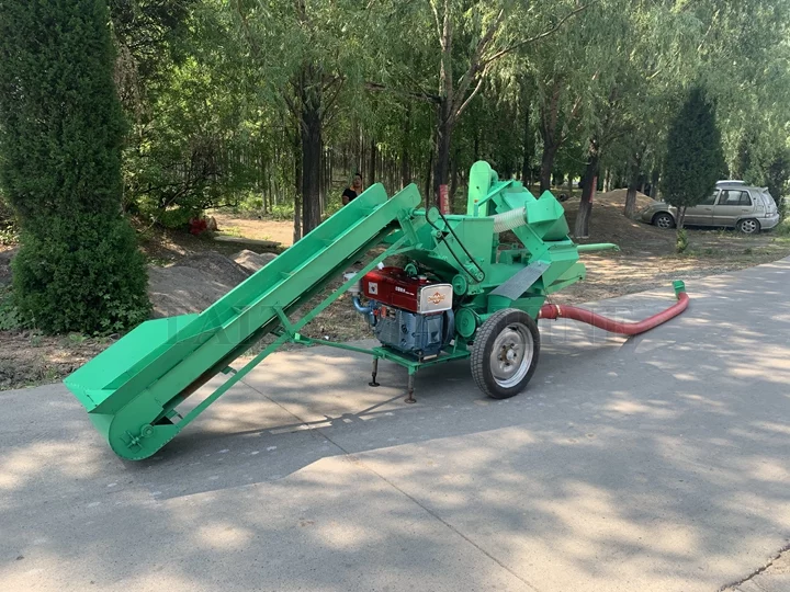 corn threshing machine